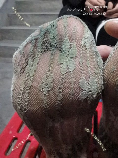 爱丽丝(此活动可指定MM，但袜类随机)——2024年12月份顾客预订奢04性感恶臭级别蕾丝短袜原味丝袜|袜类臭短丝袜