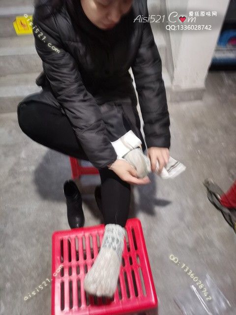 爱丽丝(此活动可指定MM，但袜类随机)——2024年12月份顾客预订奢04性感恶臭级别蕾丝短袜原味丝袜|袜类臭短丝袜