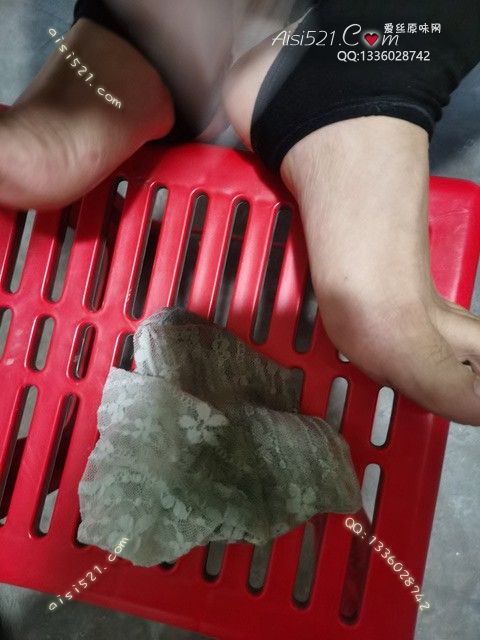 爱丽丝(此活动可指定MM，但袜类随机)——2024年12月份顾客预订奢04性感恶臭级别蕾丝短袜原味丝袜|袜类臭短丝袜