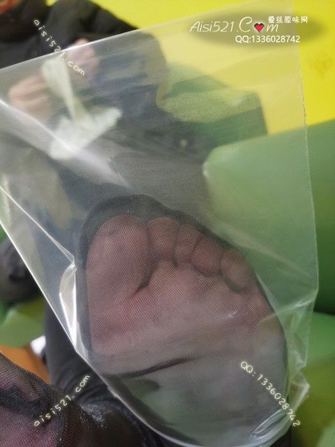 致命臭(此活动MM随机，不能指定)——2024年12月份顾客预订奢04足尖透明无弹力性感酸臭黑丝原味丝袜|袜类臭短丝袜