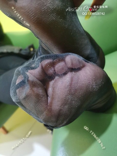 致命臭(此活动MM随机，不能指定)——2024年12月份顾客预订奢04足尖透明无弹力性感酸臭黑丝原味丝袜|袜类臭短丝袜