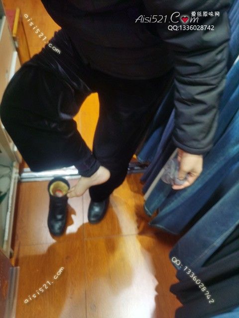 爱丽丝(此活动可指定MM，但袜类随机)——2024年12月份顾客预订导购40足尖透明灰丝原味丝袜|袜类臭短丝袜