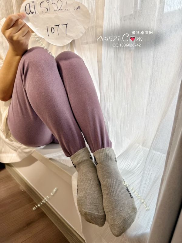 原味丝袜|袜类,臭棉袜,灰色阿迪“致命臭棉袜“比毒药还猛～深吸一下立马吐出来