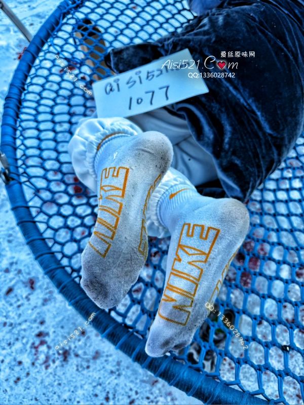 原味丝袜|袜类,臭棉袜,致命臭，湿臭～新年耐克白棉袜～游乐场游玩起球球款现货！手慢无