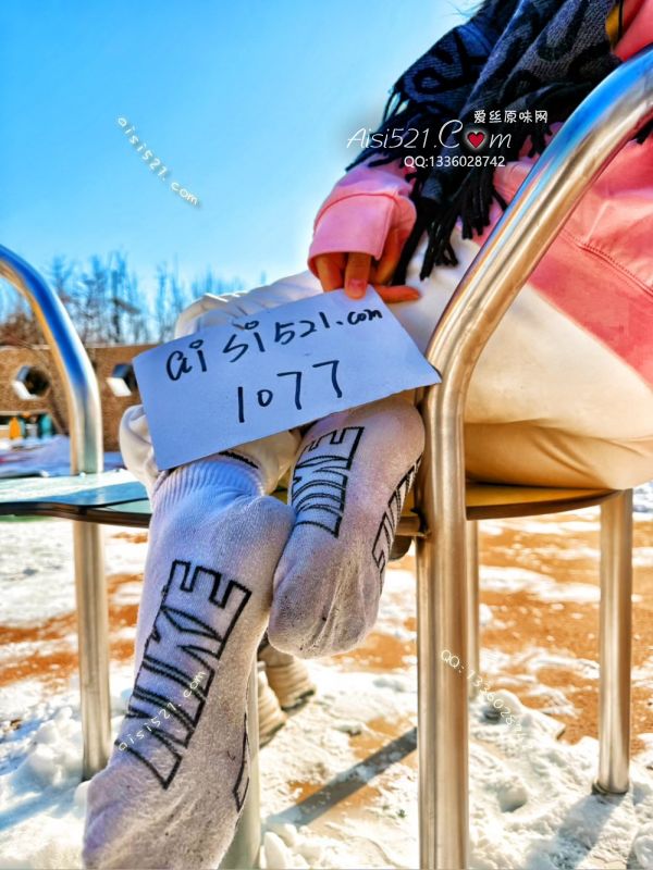 原味丝袜|袜类,臭短丝袜,脏湿臭（耐克长棉袜）穿到起球，脏兮兮～开袋即熏倒～味道儿流连忘返。。