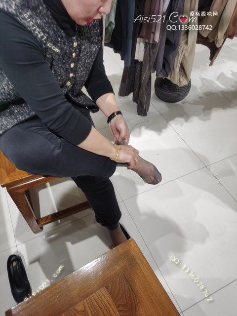 致命臭(此活动MM随机，不能指定)——2024年12月份顾客预订导购04灰丝原味丝袜|袜类臭短丝袜