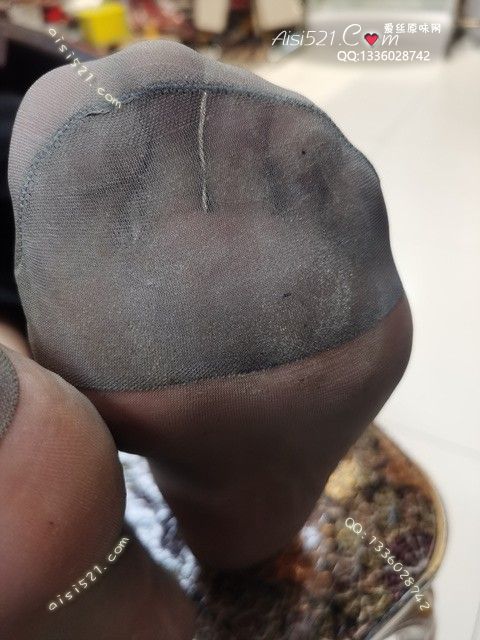 致命臭(此活动MM随机，不能指定)——2024年12月份顾客预订导购06美熟女灰丝原味丝袜|袜类臭短丝袜