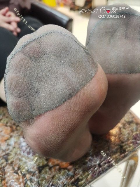 致命臭(此活动MM随机，不能指定)——2024年12月份顾客预订导购06美熟女灰丝原味丝袜|袜类臭短丝袜