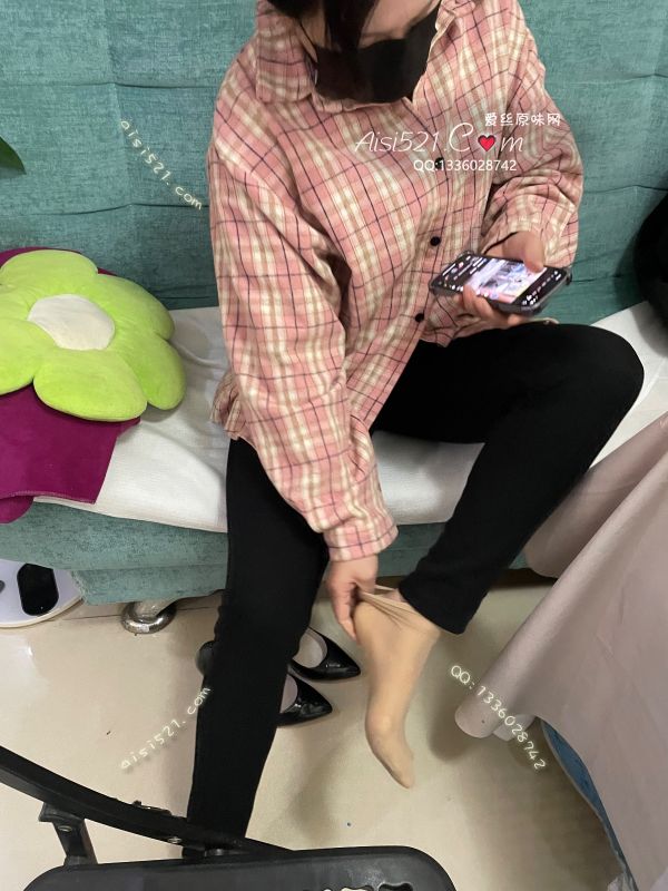 职场魅力(此活动2双起订，免费拍图)——2025年01月份顾客预订服装店老板娘肉色天鹅绒短丝原味丝袜|袜类臭短丝袜