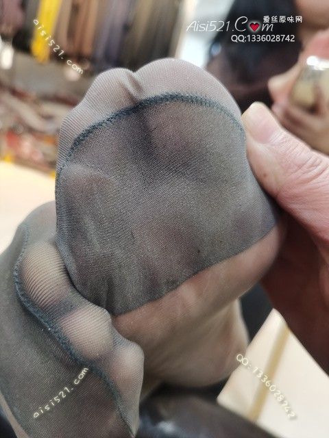 爱丽丝(此活动可指定MM，但袜类随机)——2025年01月份顾客预订导购06灰丝原味丝袜|袜类臭短丝袜