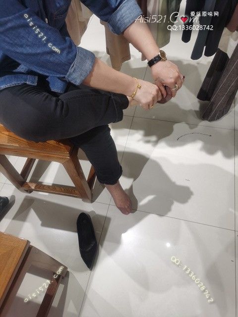 致命臭(此活动MM随机，不能指定)——2025年01月份顾客预订导购04花点灰丝原味丝袜|袜类臭短丝袜