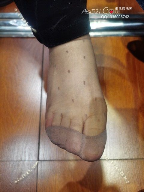 致命臭(此活动MM随机，不能指定)——2025年01月份顾客预订导购40灰丝原味丝袜|袜类臭短丝袜