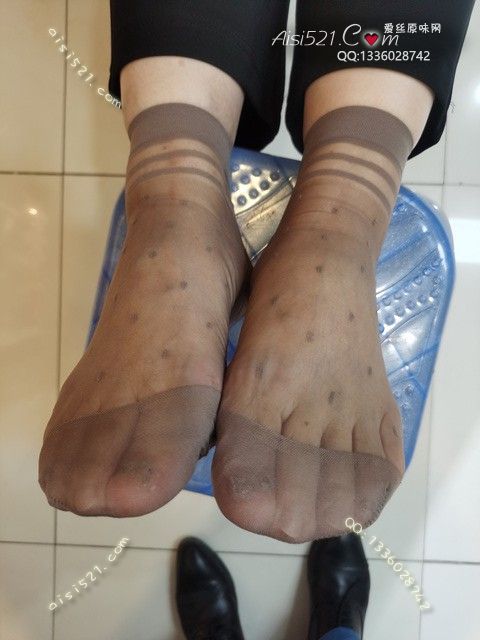 原味丝袜|袜类,臭短丝袜,爱丽丝(此活动可指定MM，但袜类随机)——2025年03月份顾客预订导购06美熟女性感花点咖啡丝