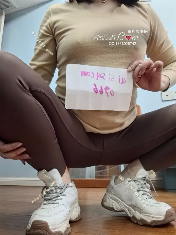 上班运动逛街穿的骚臭瑜伽裤，穿好久了，不想洗，喜欢的抓紧带走哇。裤裆都是浓浓的骚臭味原味内裤|裤类其他裤类