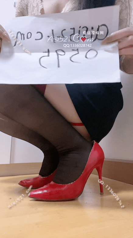 红色吊带黑丝袜，极致的性感原味丝袜|袜类其他原味袜类