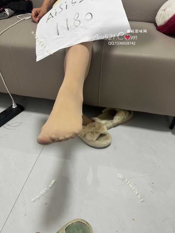 妈妈穿过的肉丝，还不迷死狗儿们原味丝袜|袜类臭长筒丝袜