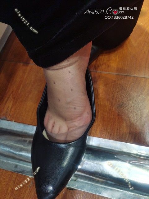 原味女鞋|鞋类,高中短跟,爱丽丝(此活动可指定MM，但袜类随机)——2025年05月份顾客预订导购40美熟女工作高跟预定【买鞋子美女当时穿的袜子】
