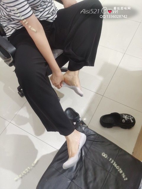 原味丝袜|袜类,臭船袜,爱丽丝(此活动可指定MM，但袜类随机)——2025年07月份顾客预订导购07船袜