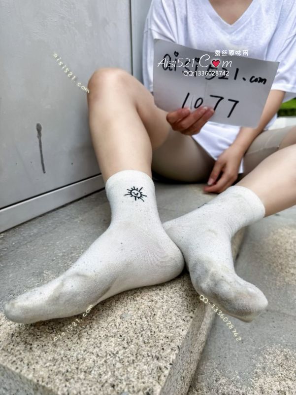 原味丝袜|袜类,臭棉袜,《“酸臭”系列之小太阳》白棉袜，硬生生传起球，酸臭味生猛无敌……