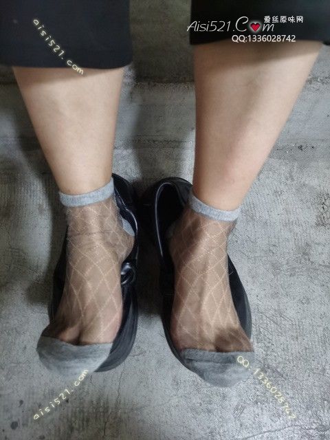 原味丝袜|袜类,臭短丝袜,爱丽丝(此活动可指定MM,但袜类随机)——2025年09月份顾客预订奢04灰丝