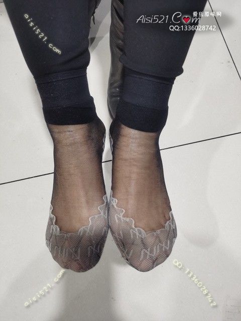 原味丝袜|袜类,臭短丝袜,爱丽丝(此活动可指定MM,但袜类随机)——2025年09月份顾客预订奢04黑丝