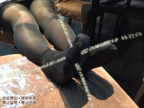 原味丝袜|袜类,臭短丝袜,致命臭(此活动MM随机，不能指定)——2015年8月初旬顾客订购致命臭活动MM（黑丝短袜）现收足底实拍，不可选择MM，免费附带无水印高清收购足底实拍图。