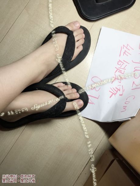 臭臭人字拖~穿了一年~原味女鞋|鞋类凉鞋拖鞋