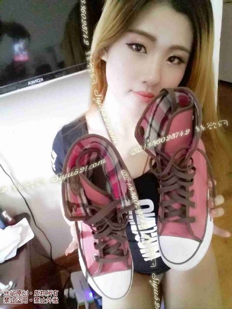 原味女鞋|鞋类,休闲平底,休闲红色帆布鞋超臭