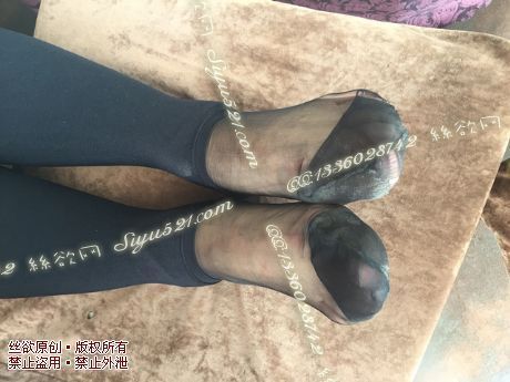 原味丝袜|袜类,臭短丝袜,致命臭(此活动MM随机，不能指定)——2015年9月下旬顾客订购致命臭活动MM（黑丝）现收足底实拍，不可选择MM，免费附带无水印高清收购足底实拍图。