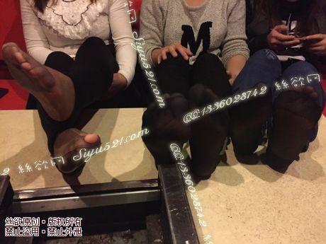 原味丝袜|袜类,臭短丝袜,群丝荟萃(此活动可指定MM，但袜类随机)——2015-11月初旬顾客订购(烤肉店三妹妹-恶臭短丝)收购现脱实拍打包图，此活动免费拍摄打包图