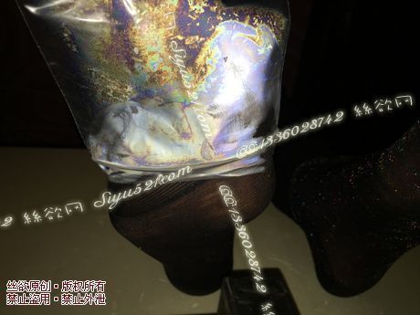 原味丝袜|袜类,臭短丝袜,致命臭(此活动MM随机，不能指定)——2015年11月中旬顾客订购致命臭活动MM（黑丝浓浓的脚汗蒸汽）现收足底实拍，不可选择MM，免费附带无水印高清收购足底实拍图。