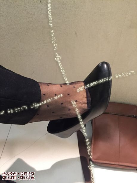 原味丝袜|袜类,臭短丝袜,爱丽丝（本土的BYD）——2015年1月中旬顾客订购服装导购07妹妹工作丝袜（特选-服装导购07妹妹-黑丝），此活动免费拍摄打包图