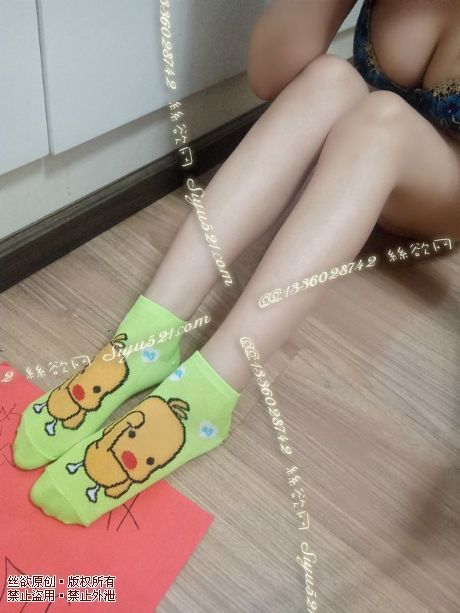 原味丝袜|袜类,臭棉袜,妹妹超汗脚，味超酸爽可爱小鸡袜