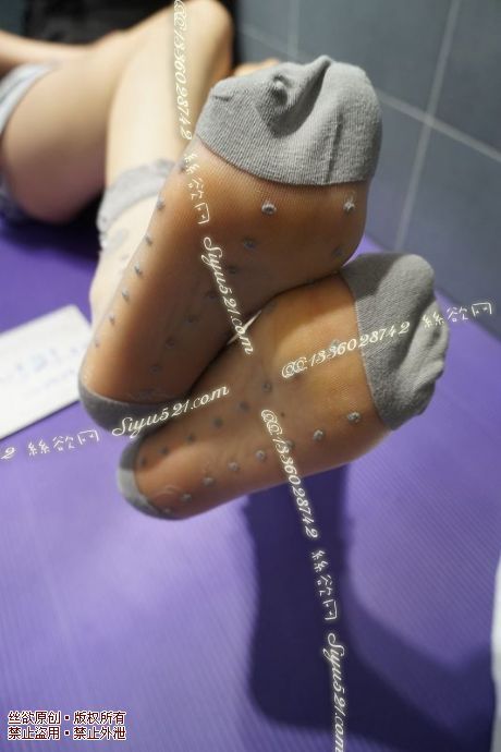原味丝袜|袜类,臭短丝袜,灰色点点玻璃花边短袜