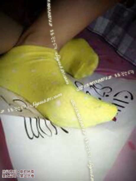 原味丝袜|袜类,臭棉袜,耀眼黄色运动小短袜,满满的香汗味