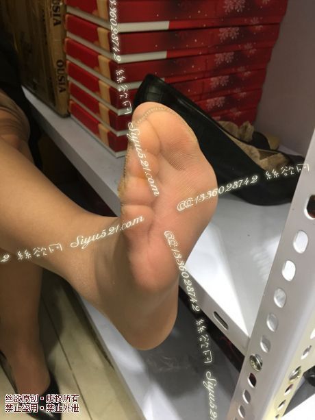 原味丝袜|袜类,臭短丝袜,致命臭(此活动MM随机，不能指定)——2016年5月下旬顾客订购致命臭活动MM（咖啡sao丝）现收足底实拍，不可选择MM，免费附带无水印高清收购足底实拍图。