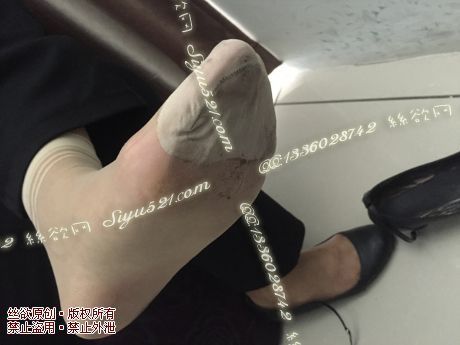 原味丝袜|袜类,臭短丝袜,爱丽丝（本土的BYD）——2016年7月中旬赠送顾客服装10妹妹工作丝袜（服装10妹妹-肉丝），此活动免费拍摄打包图