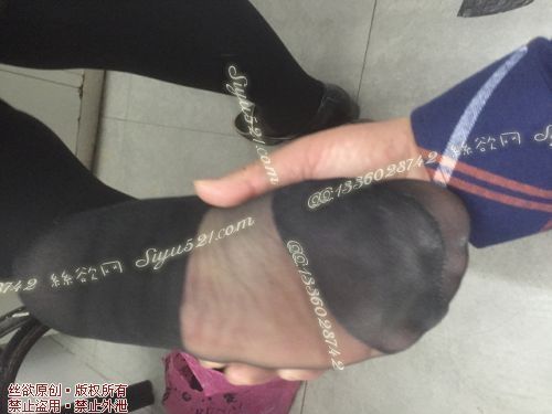 原味丝袜|袜类,臭短丝袜,致命臭(此活动MM随机，不能指定)——2016年10月初旬顾客订购致命臭活动MM（黑丝连裤）现收足底实拍，不可选择MM，免费附带无水印高清收购足底实拍图。