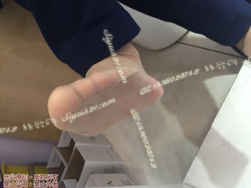 原味丝袜|袜类,臭短丝袜,爱丽丝（本土的BYD）——2016年10月中旬顾客订购化妆41妹妹工作丝袜（化妆41妹妹-肉丝），此活动免费拍摄打包图可1双