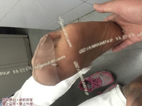 原味丝袜|袜类,臭短丝袜,爱丽丝（本土的BYD）——2016年10月中旬顾客订购甜点店熟女工作丝袜（甜点店熟女-咖啡丝），此活动免费拍摄打包图可1双