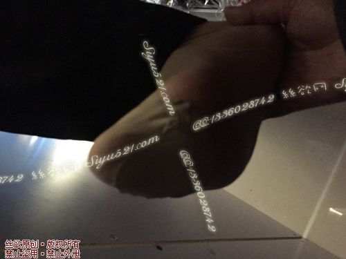 原味丝袜|袜类,臭短丝袜,致命臭(此活动MM随机，不能指定)——2016年11月初旬顾客订购致命臭活动MM（肉丝）现收足底实拍，不可选择MM，免费附带无水印高清收购足底实拍图。