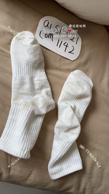 臭棉白袜上新了，踊跃定购哦，味道极好，现货发售原味丝袜|袜类臭棉袜