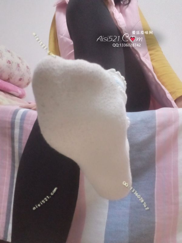 原味丝袜|袜类,臭棉袜,穿着每天跑5公里回家棉拖鞋捂了一周的白棉袜味道很酸爽