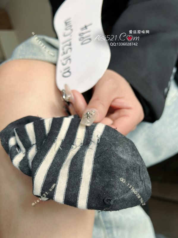 原味丝袜|袜类,臭棉袜,黑白条纹厚棉袜超级吸汗,精华全在袜子里面