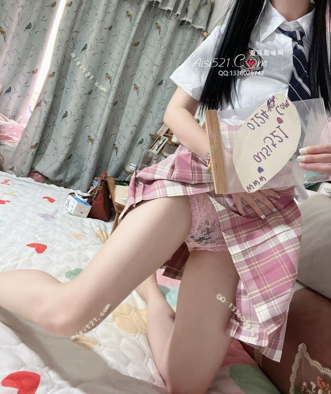 粉色蕾丝内内狐臭体味，圣水微臊，情动时留下的痕迹风干后变成了郁结的月亮色的印记~像夜来香闭合后残存的秘密原味内裤|裤类三角内内