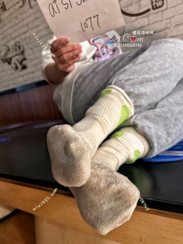 原味丝袜|袜类,臭棉袜,绿色心比心【酸臭味要命】米白色棉袜！超级爱死球球、绝对穿到位了！