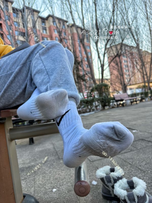 原味丝袜|袜类,臭棉袜,极臭系列—耐克“超级表态臭”极品白棉袜，狗子的催情符～一闻就灵