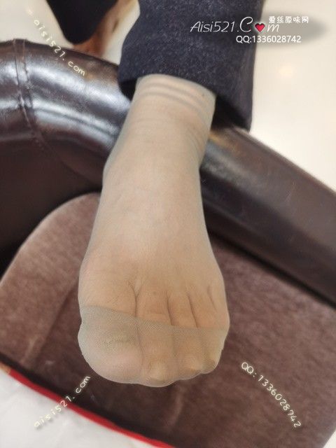 爱丽丝(此活动可指定MM，但袜类随机)——2026年02月份顾客预订导购06灰丝原味丝袜|袜类臭短丝袜