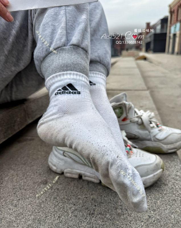 原味丝袜|袜类,臭棉袜,酸臭~阿迪小白棉袜…四季都在穿它！扑鼻而来的味道让你流连忘返…