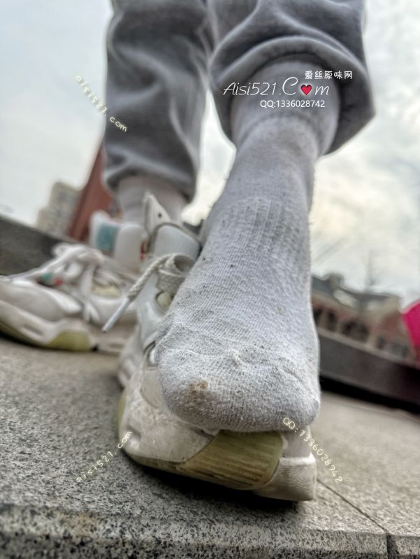 原味丝袜|袜类,臭棉袜,巨臭、耐克特厚白棉袜，超级超级味儿…绝对用心狠狠穿的